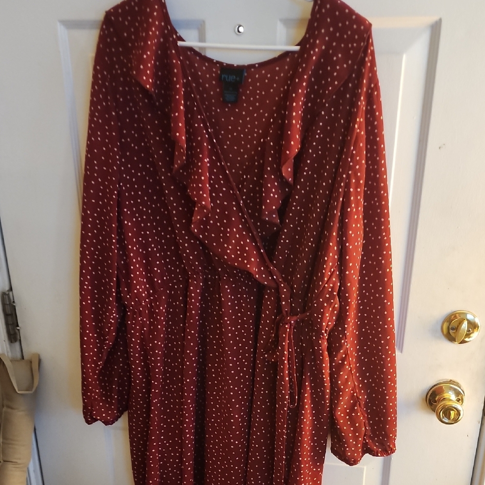 Elegant Burgundy Polka Dot Long Sleeve Dress